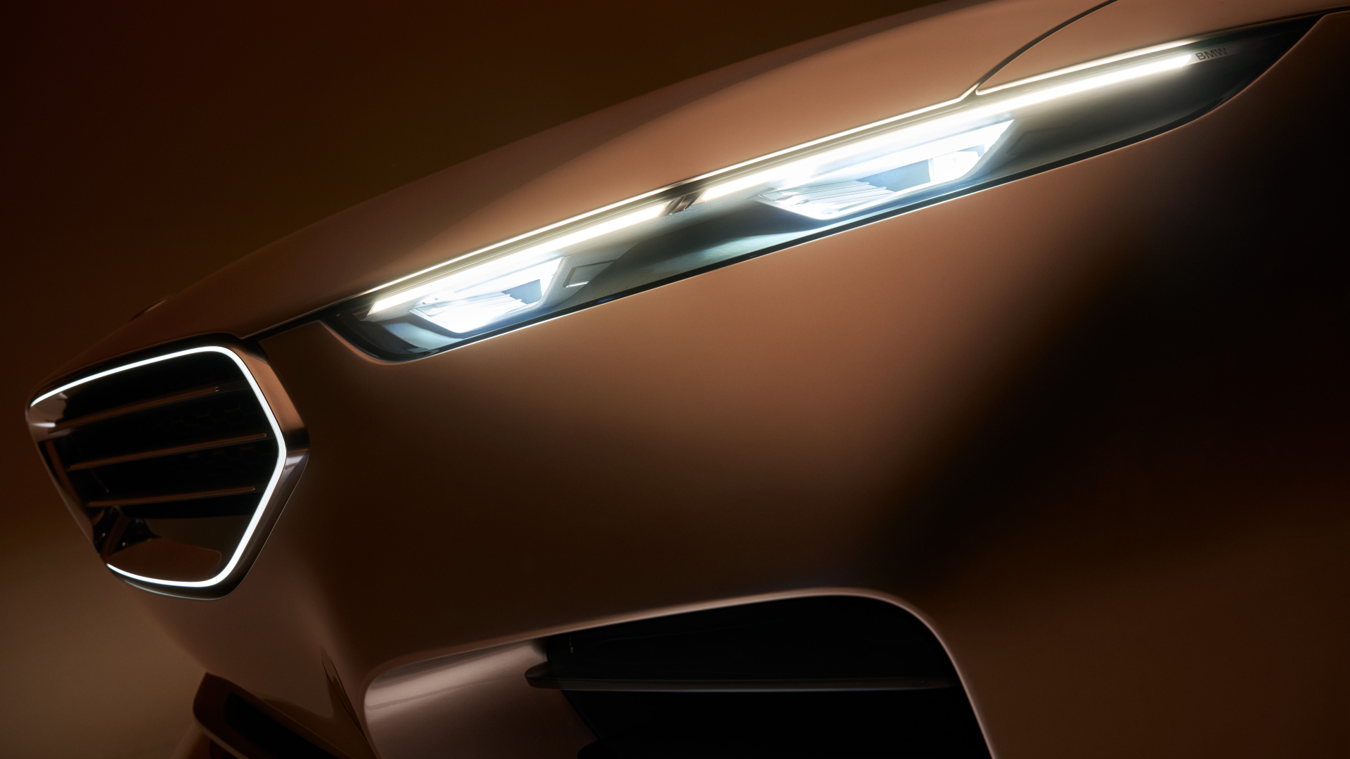 SMALL_P90550554_highRes